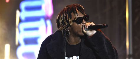 Juice Wrld Dead At 21 After Seizure At Midway Airport