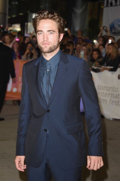 Robert Pattinson Wows In Blue Suit For Maps To The Stars Premiere The Fashionisto