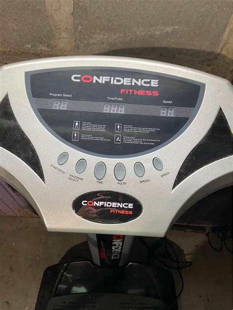 Confidence Fitness Full Body Vibration Trainer Platform Fitness Machine