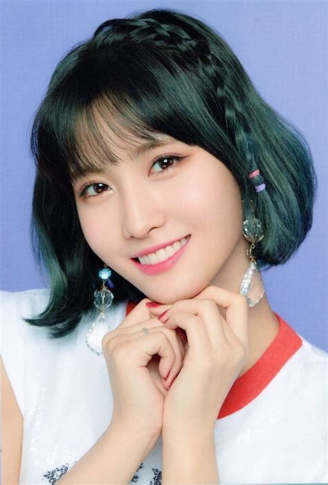 Pin By 𝐉𝐞𝐧𝐧𝐢𝐞 On 『twice』 Momo Short Hair Styles Twice What Is Love