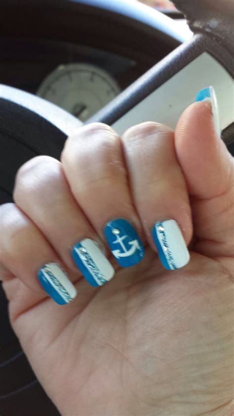 Cruise Ship Nail Art Leporodesign