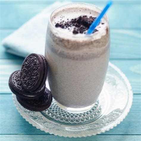 Before social media, oreo milkshakes recipes were just milk & ice cream now we have upped our game with an easy to make freakshake to eat with. Oreo Milkshake Recipe: How to Make Oreo Milkshake
