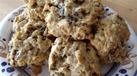 Combine flour, baking soda, and salt. Oatmeal Raisin Cookies Made With Splenda Sugar Blend for ...