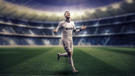 Download Wallpaper Cristiano Ronaldo For Real Madrid 1600x900