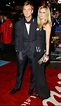 Jude Law et Sienna Miller arrivent à la première du film Alfie held at ...