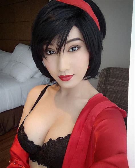 Cosplayer Paling Seksi Dan Paling Hot Di Seluruh Dunia