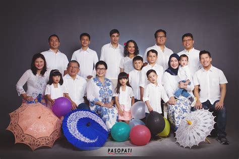 Foto Keluarga Besar Newstempo