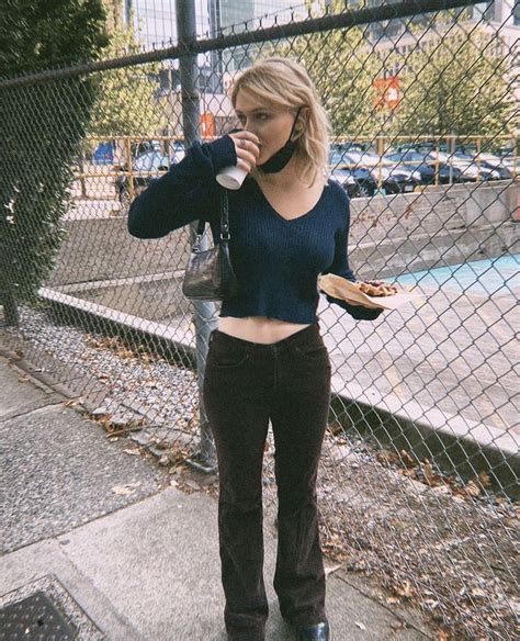 Alyvia Alyn Lind In 2022 Fashion Black Jeans Sporty