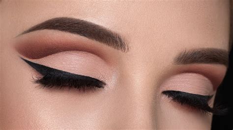 Advice For More Flawless Cut Crease With Hooded Eyelids