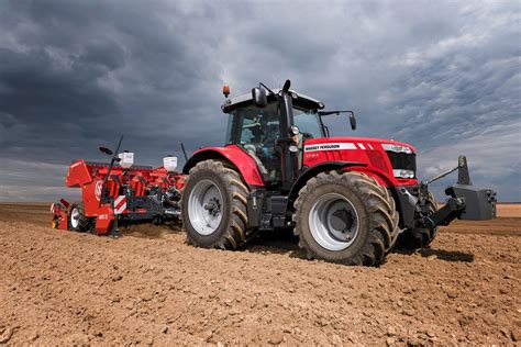 Massey Ferguson Showcases New 200hp Four Cylinder Tractor At Paris Show