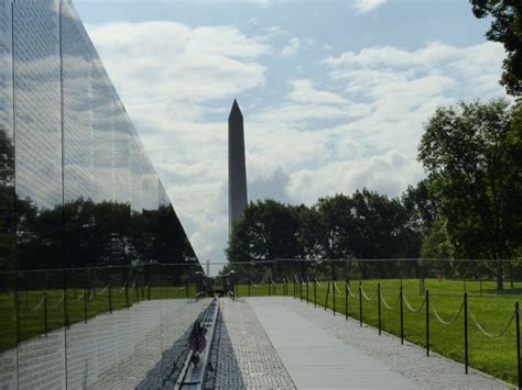 Vietnam Memorial - Arch Journey