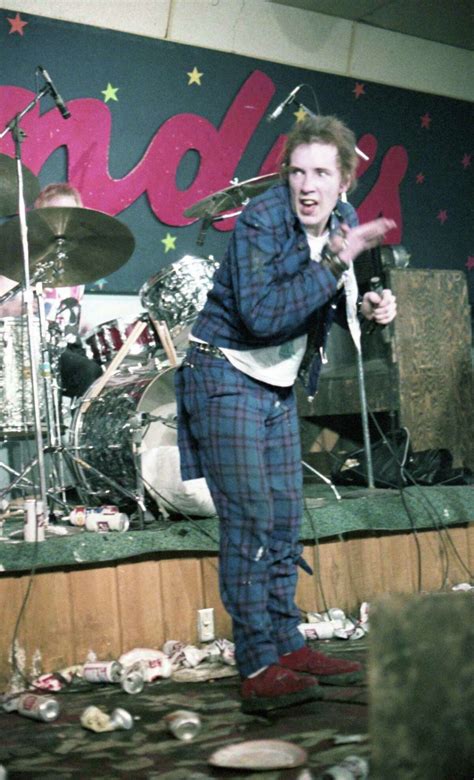 Sex Pistols 78 Sa Concerts Gets A Punk Rock Tribute