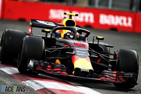 Der niederländer rutschte mit seinem red bull in kurve 15 des. Max Verstappen, Red Bull, Baku City Circuit, 2018 · RaceFans