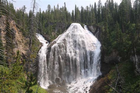 Top 10 Best Waterfalls Of The Usa And How To Visit Them World Of Waterfalls