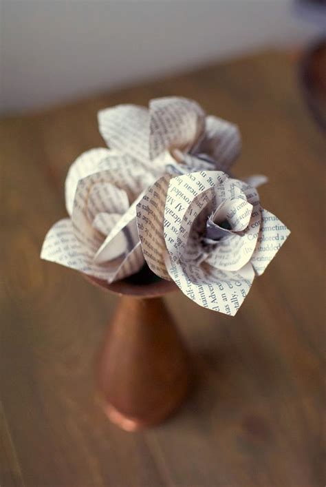 20 Pretty Diy Paper Flower Tutorials Diy By Annie