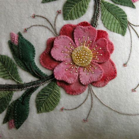 By Mary Rose Mittelstadt Wool Applique Quilts Felt Embroidery Wool