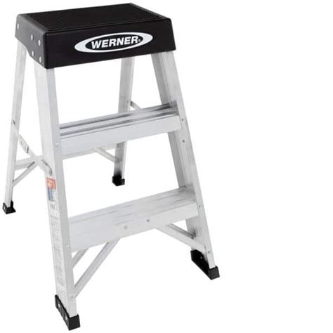 Werner 2 Ft Aluminum Step Ladder 8 Ft Reach Height With 300 Lbs
