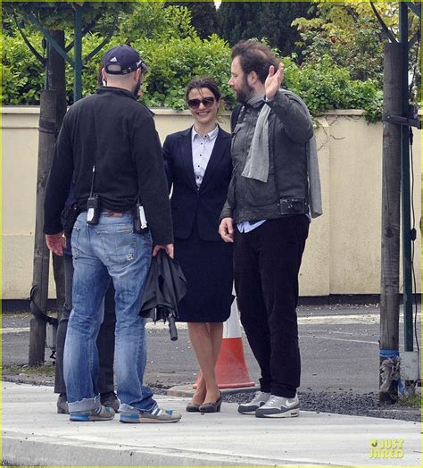 Rachel Weisz Colin Farrell Hold Hands For The Lobster Photo