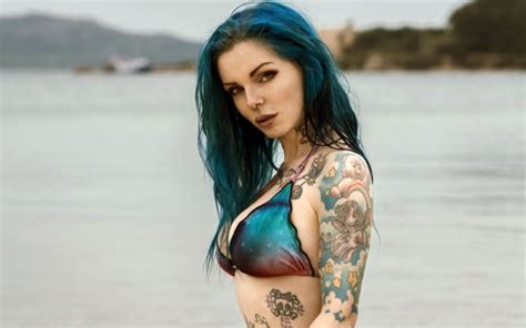 Riae La Più Sensuale Delle Suicide Girls Sky Tg24