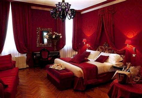 20 Ideas For A Red Bedroom