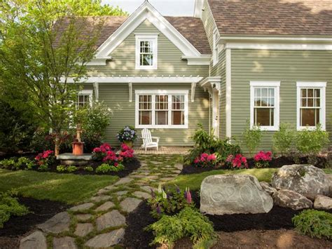 The last time you saw the work we're doing in the front of our. Dos and Don'ts of Front Yard Landscape