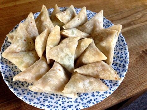 Samosas make their appearance everywhere as a street food, party snack, restaurants and even in cafes. Samosas from Scratch | Food Mela
