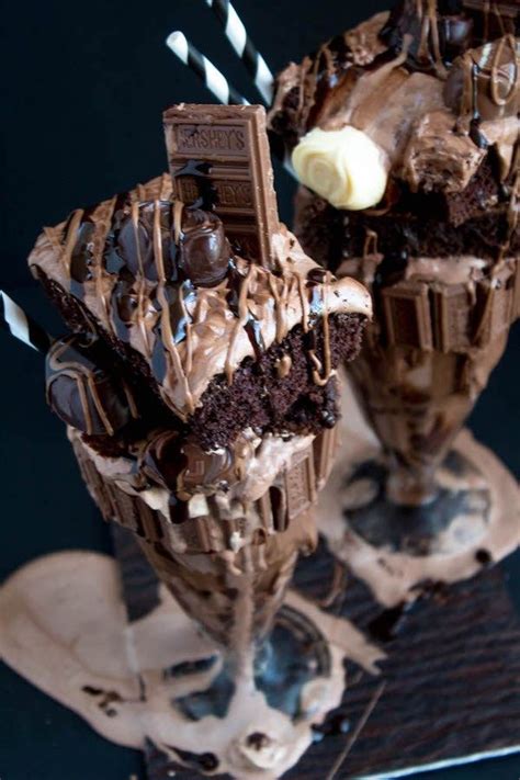 ultimate chocolate lovers freakshake ~ recipe queenslee appétit recipe yummy food dessert