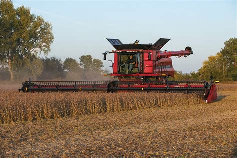 New Case Ih Axial Flow 240 Series Combines Offer Powerful Efficient