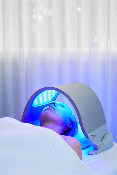 Led Phototherapy With Dermalux Flex The Makeover Room
