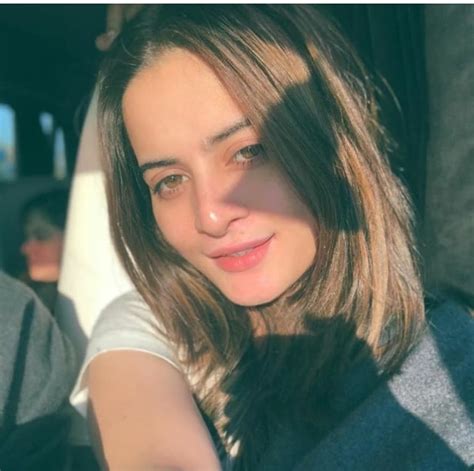 Beautiful Pictures Of Pakistani Actresses Without Makeup Watch