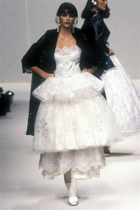 Emanuel Ungaro Spring 1995 Couture In 2023 Ungaro Couture Wedding