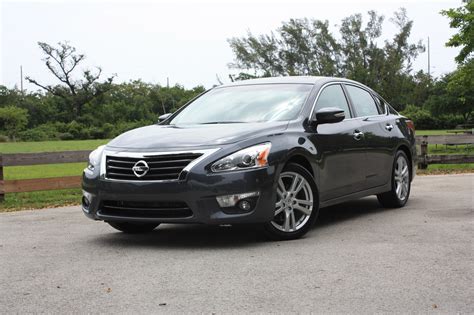2013 Nissan Altima 25 First Drive