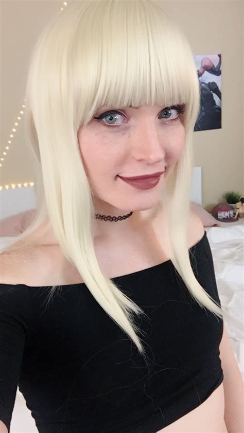 Natalie Mars On Twitter Trying On Some Of My Roommates Cosplay Wigs