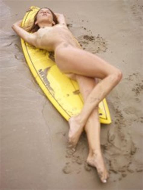 Patti Hegreart The Naked Surfer Part Phun Org Forum