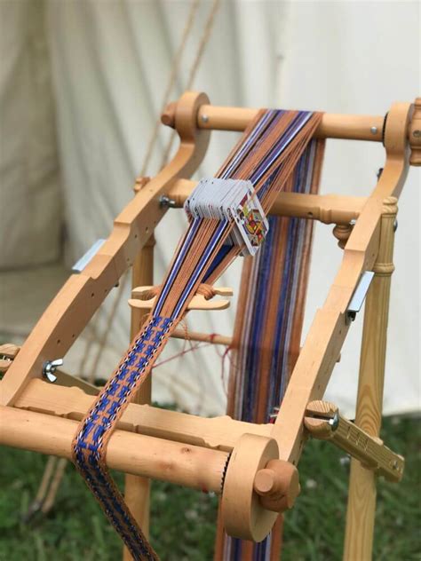 Tablet Weaving On The 8″ Harp Forte Kromski Spinning And Weaving