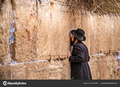 2018 Jerusalem Israel Believing Jew Praying Wall Crying Big Black