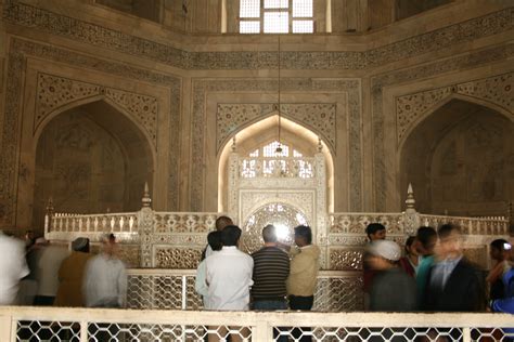 Fileel Taj Mahal Agra India0015