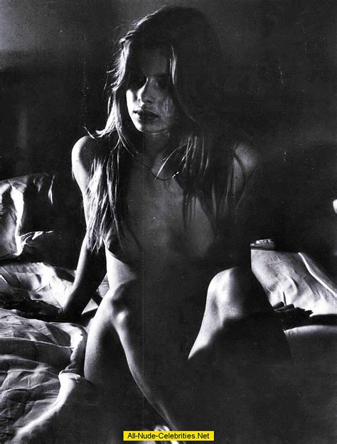 Nastassja Kinski Sexy And Naked Posing Scans