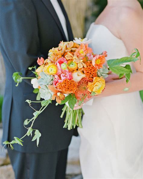 For This Desert Wedding The Bride Carried A Bright Bouquet Made Of