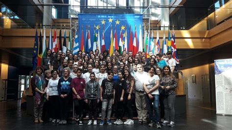 I Ragazzi Delle Superiori A Strasburgo In Visita Al Parlamento Europeo