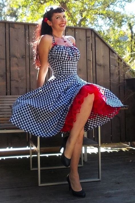 Pin On Rockabilly Girls And Vintage Style Pin Ups