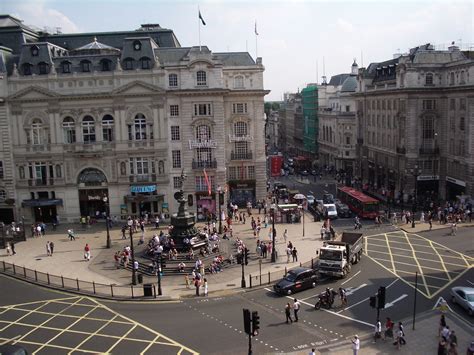 Piccadilly Circus La Mythique Place Guide 2019