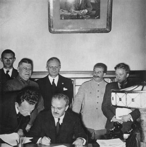 Why Was The Nazi Soviet Pact Signed In August 1939 History Hit