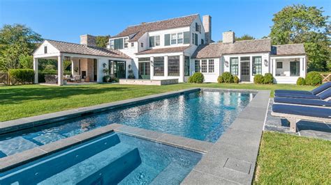 13 Luxurious Hamptons Summer Houses That Are Still Available To Rent