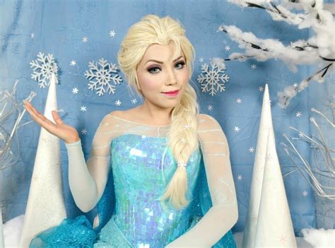 Pin By Bria Mccauley On Make Up Elsa Makeup Tutorial Disney Makeup Disney Makeup Tutorial