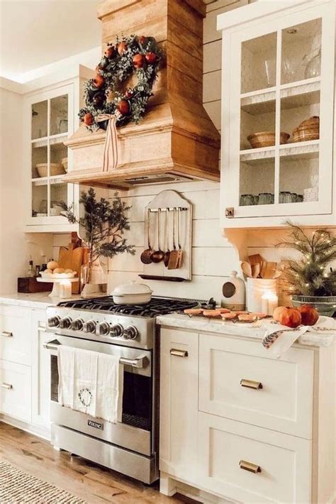 10 Farmhouse Country Kitchen Cabinets