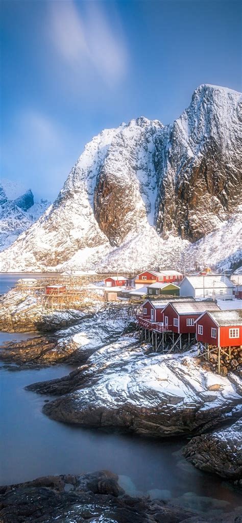 Schöne Landschaft Lofoten Häuser Fjord Berge Schnee Winter