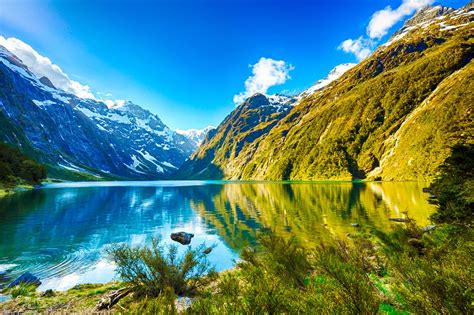 Aotearoa aɔˈtɛaɾɔa) is an island country in the southwestern pacific ocean. Highlights of New Zealand - 10 Days | kimkim