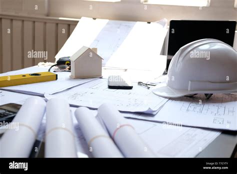 Casa Modelo De Un Proyecto Inmobiliario En Ingeniero Arquitecto Trabajo