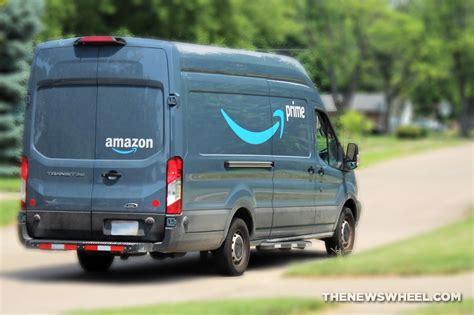 On The Job Whats It Like Being An Amazon Delivery Driver The News